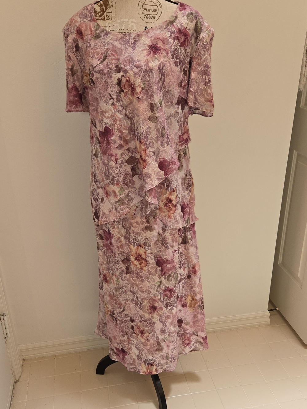 R & M Richards Floral Lavender Tiered Ruffle 2 Piece Dress Size 16